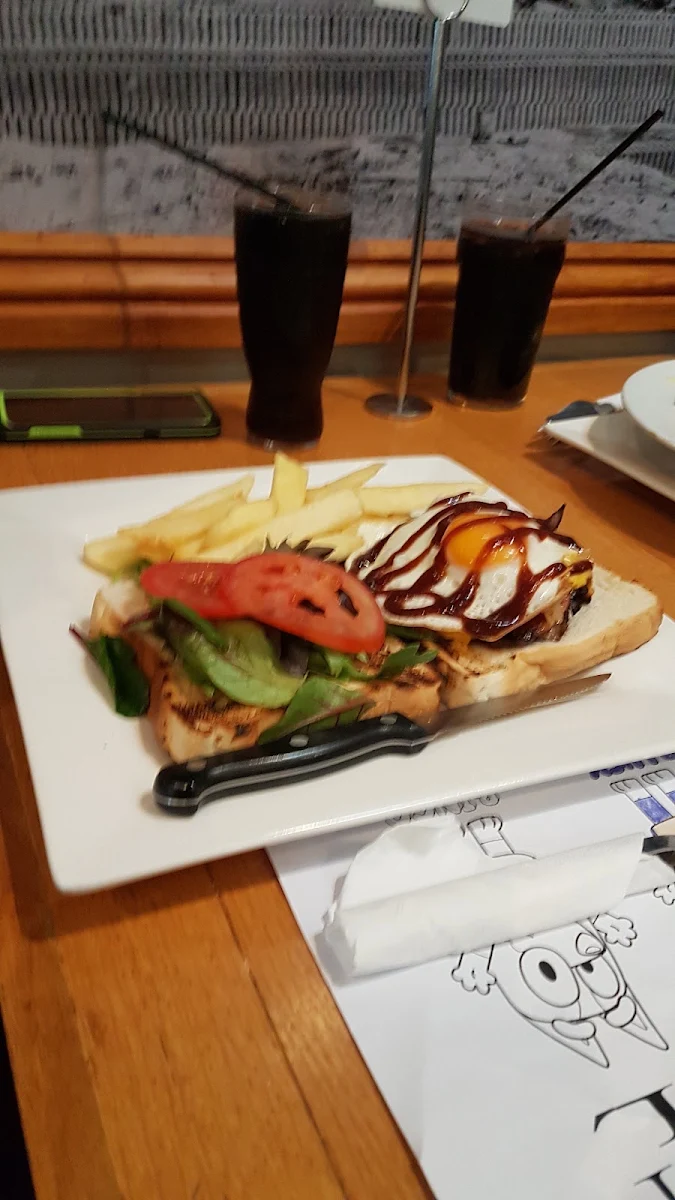 Open Steak Sandwiches, Maldon Hotel