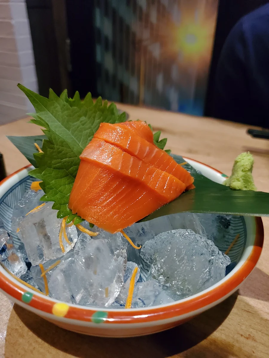 Sashimi Shake Salad