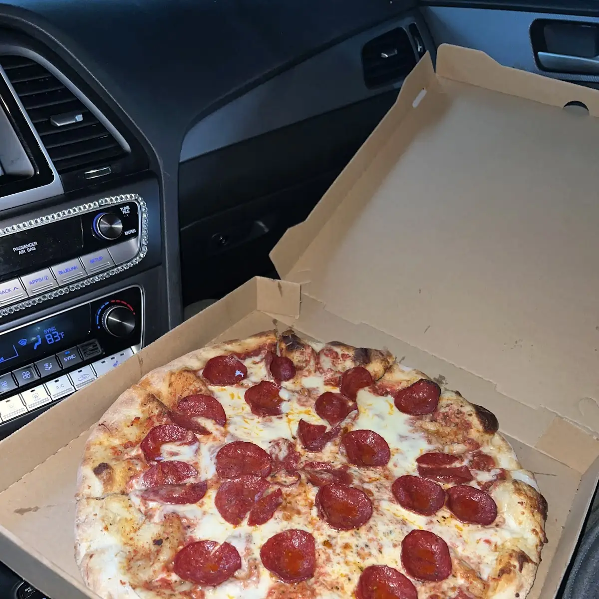 Pepperoni Pizza Medium - Redemption