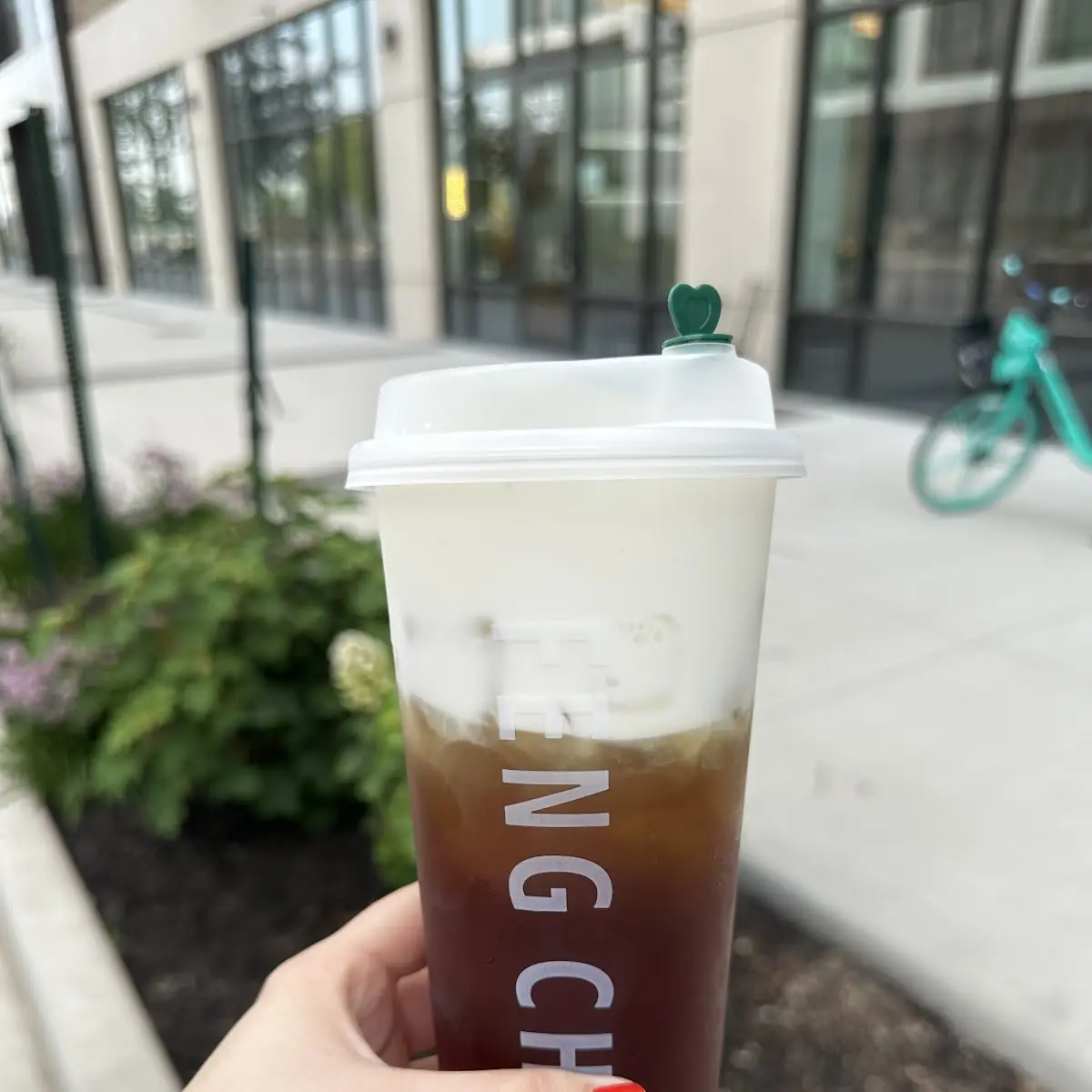 Peach Oolong Tea with Cheese Foam