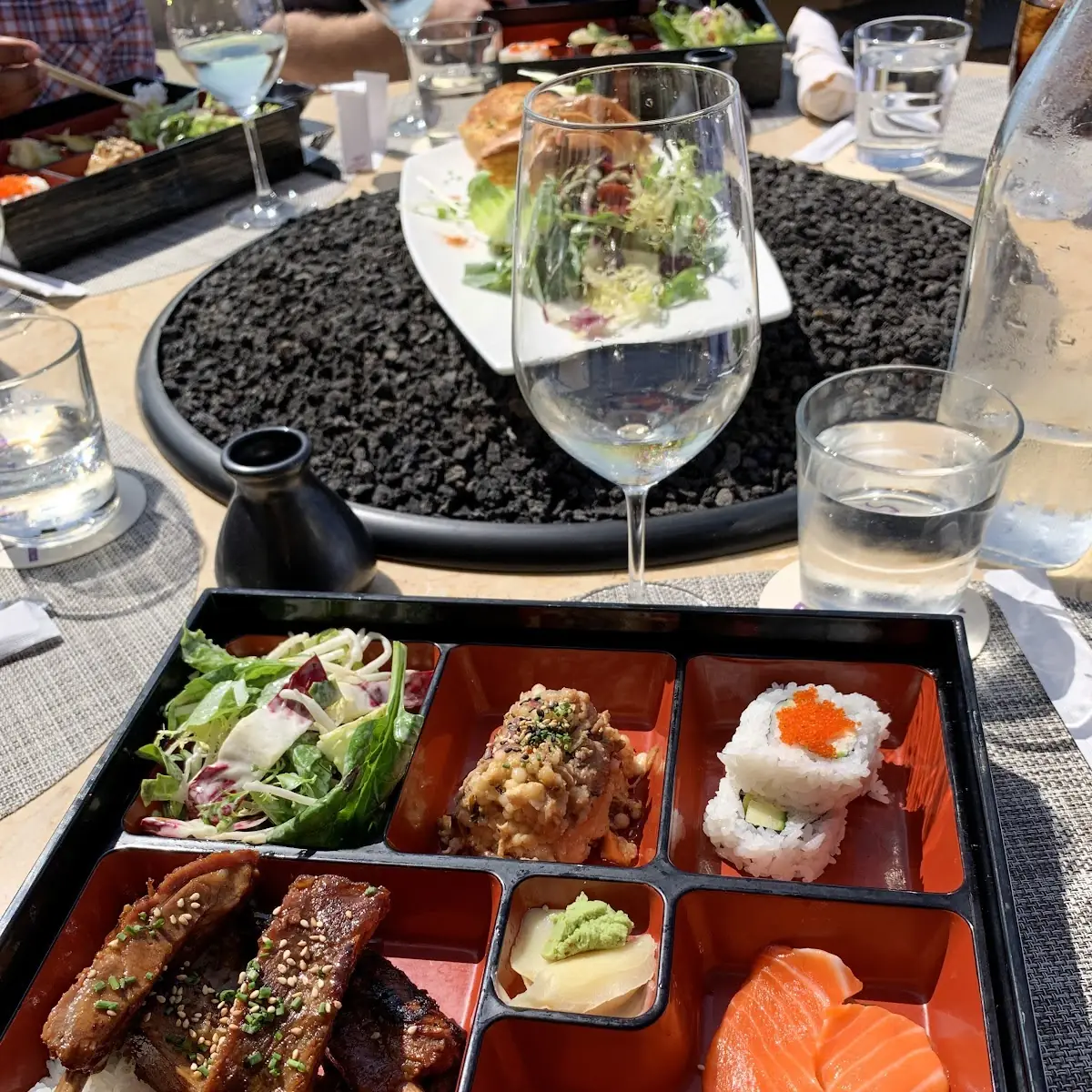 Roy's Bento Box