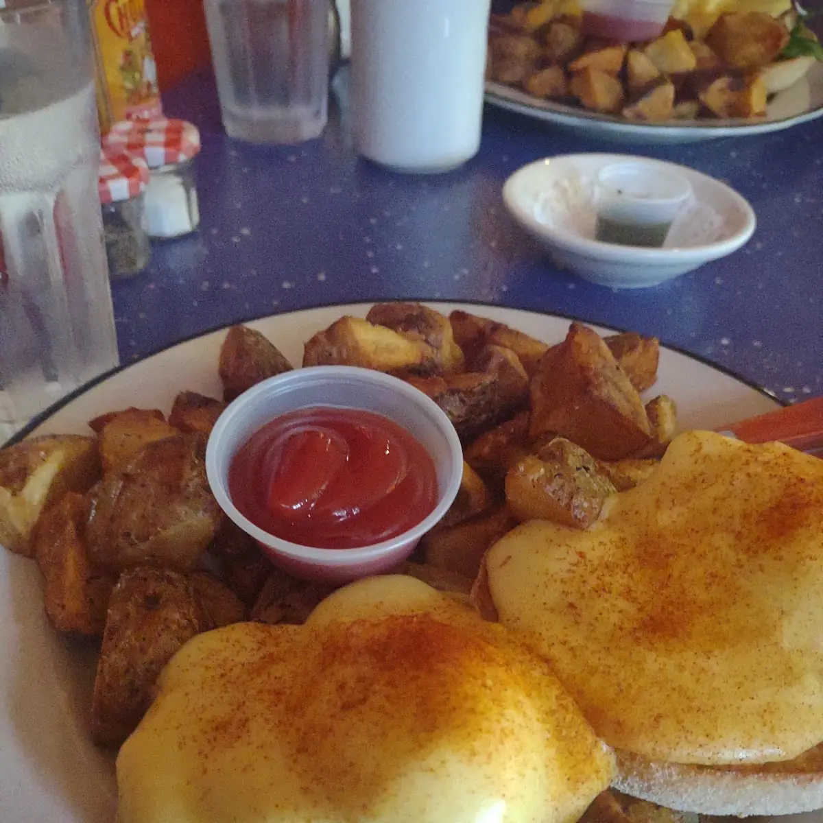 Sausage Eggs Benedict