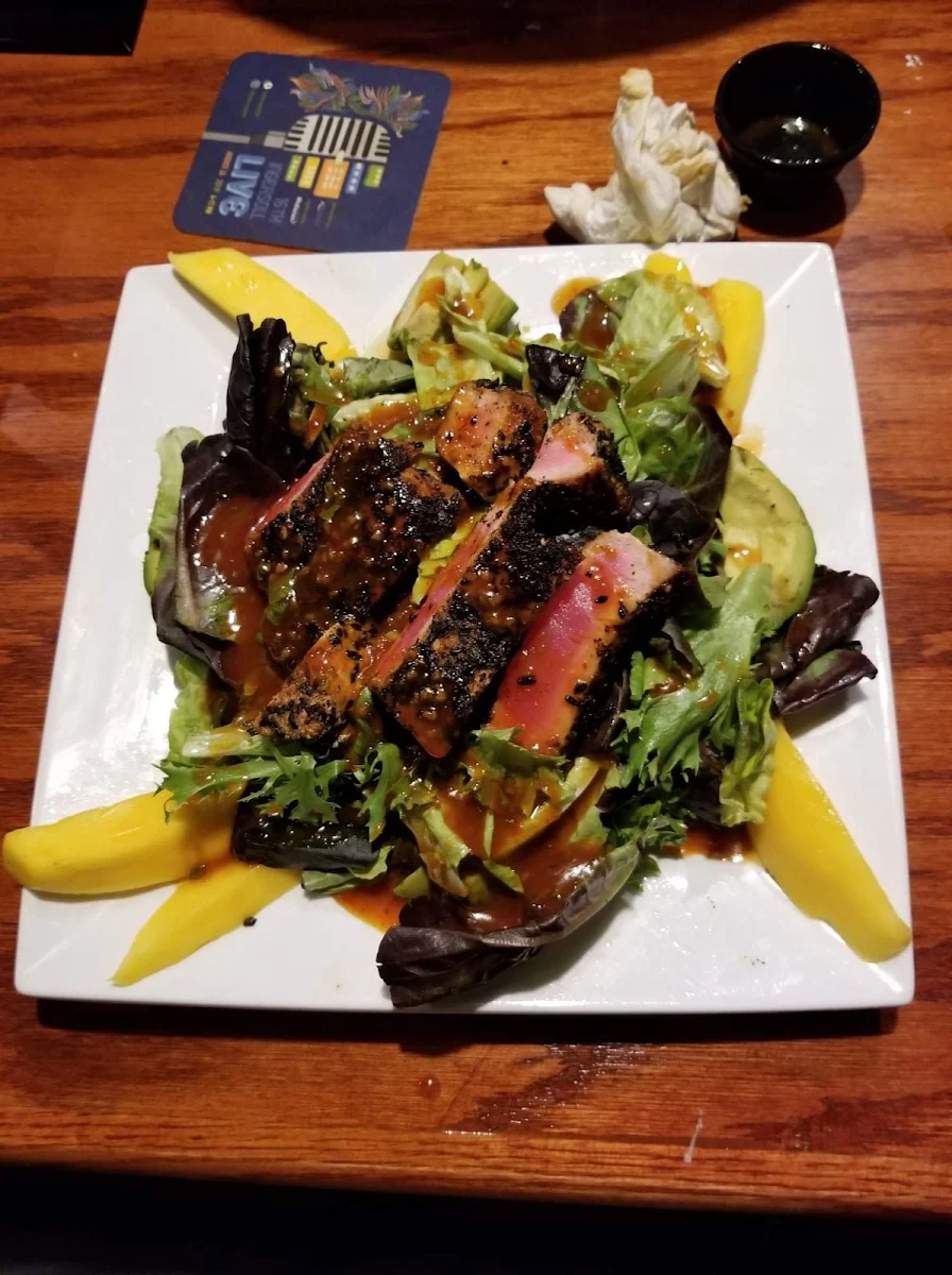 Tuna Sashimi Salad