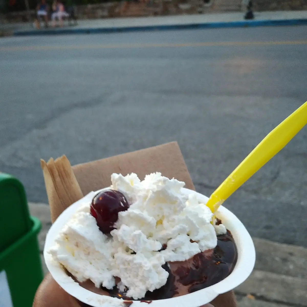 Ice Cream Sundae with Maryland Mud