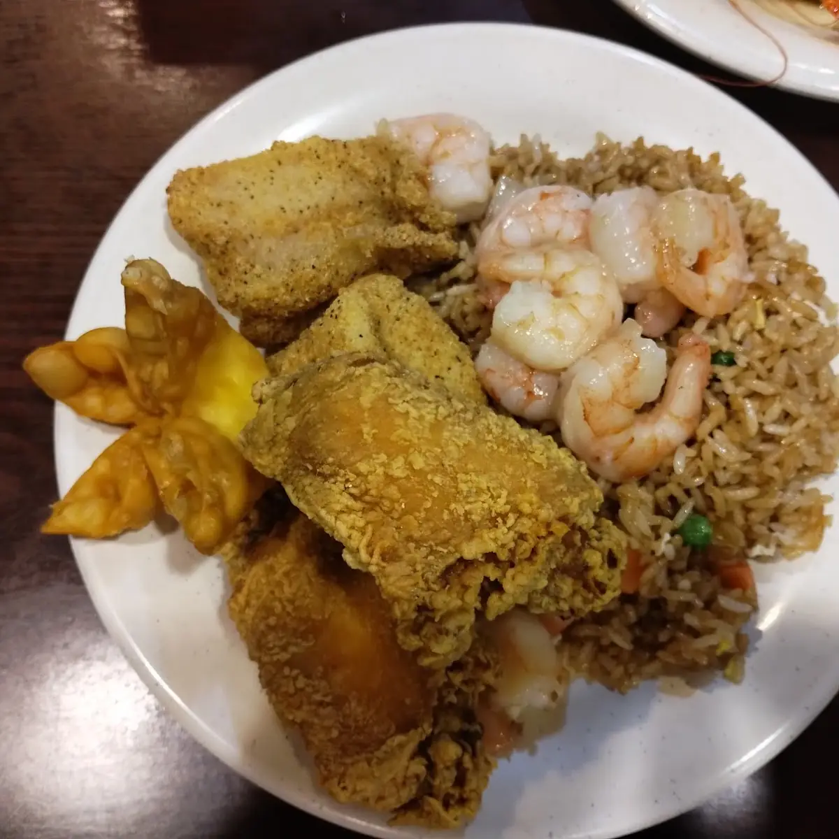 Fried Rice and Chicken Wings