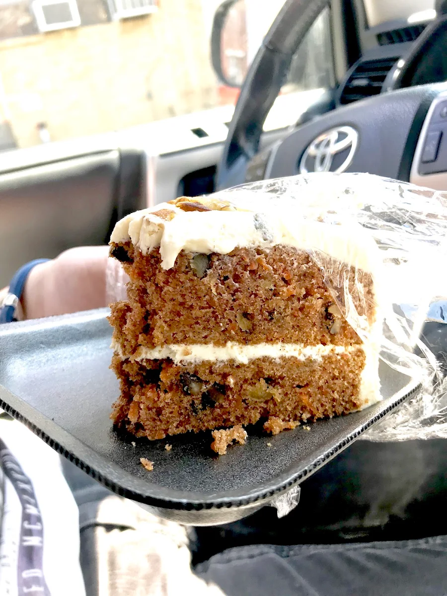 Carrot Cake 60 Oz