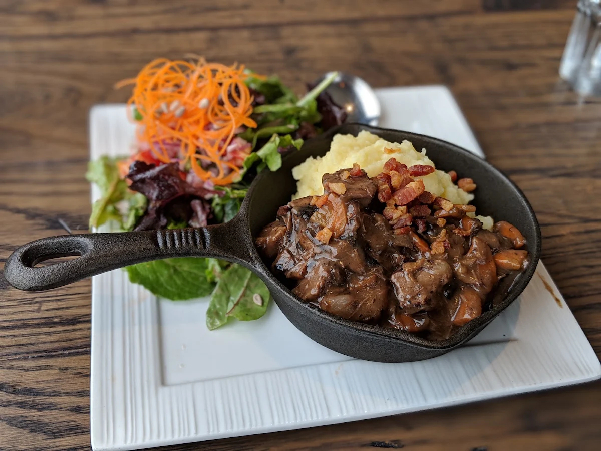 Beef Bourguignon, Promenade Brasserie