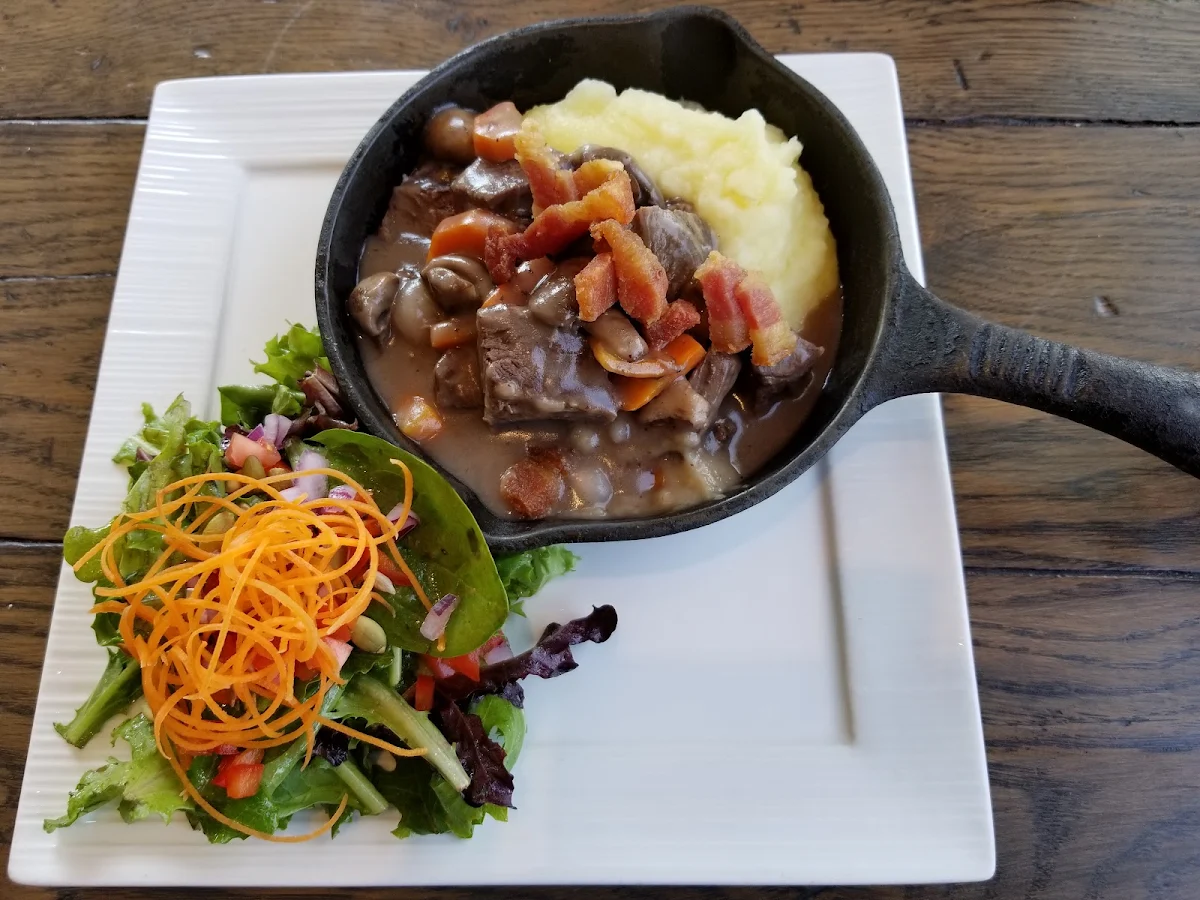 Boeuf Bourguignon, Promenade Brasserie