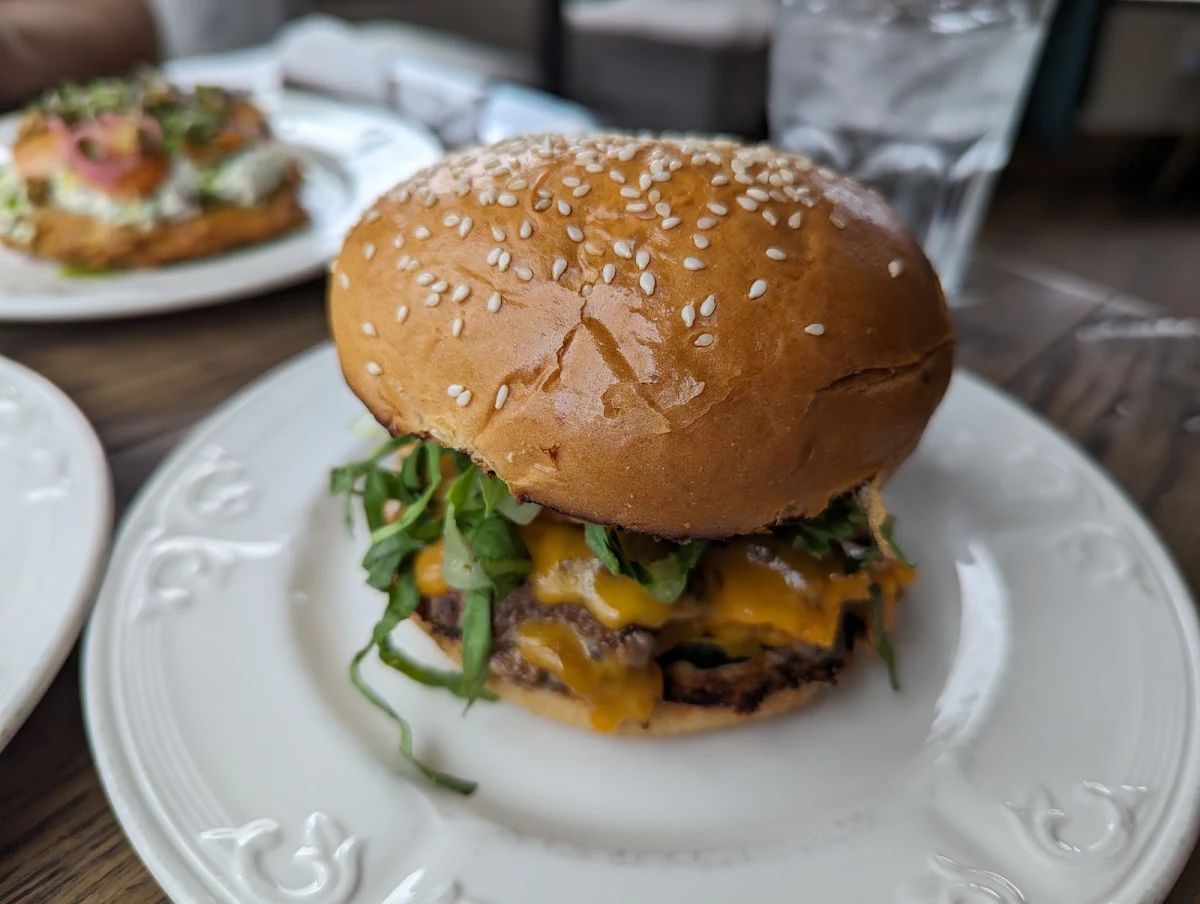 Smash Burger, Promenade Brasserie