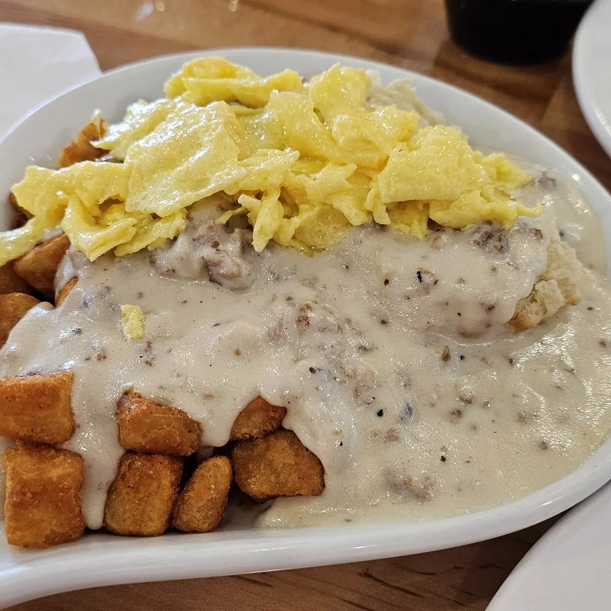 Mama's Famous Biscuits & Gravy
