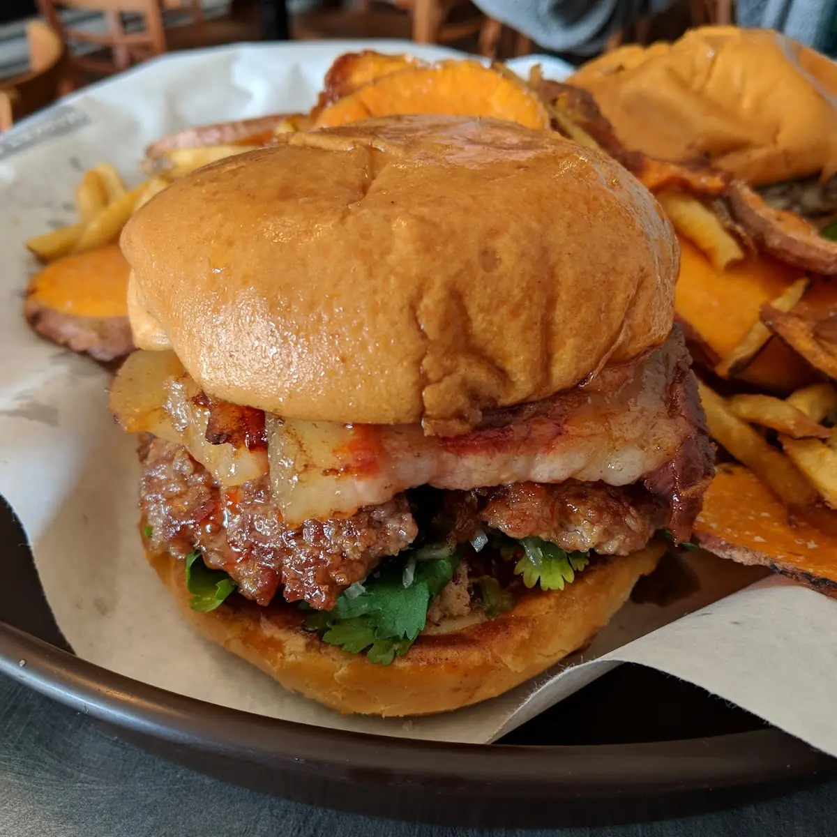 Banh MI Burger