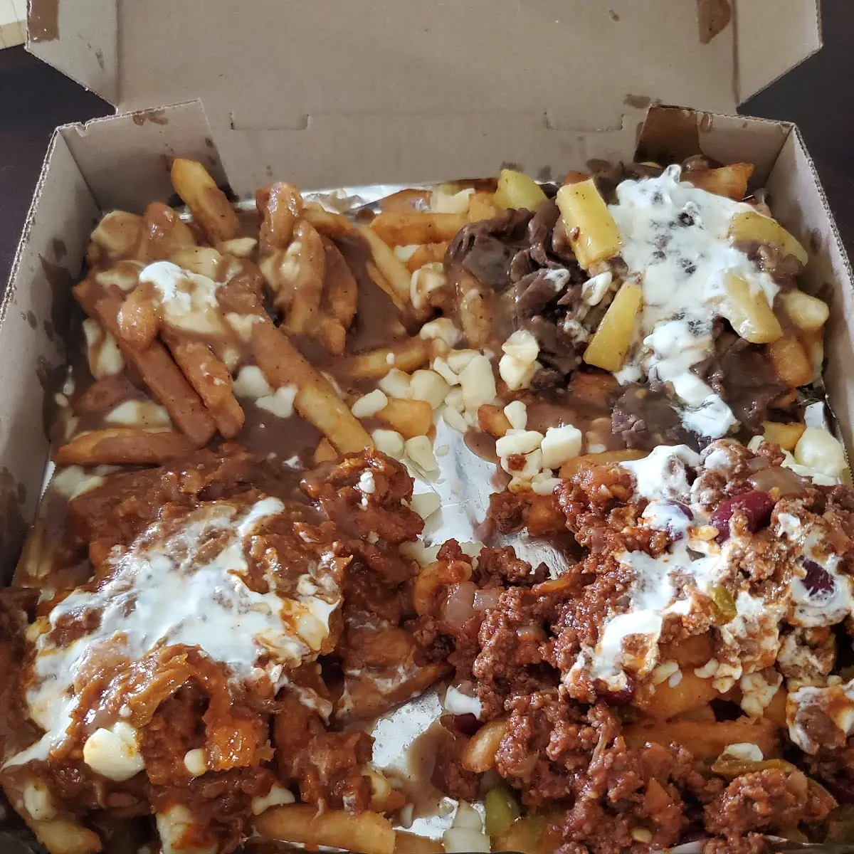 All-4-U Poutine