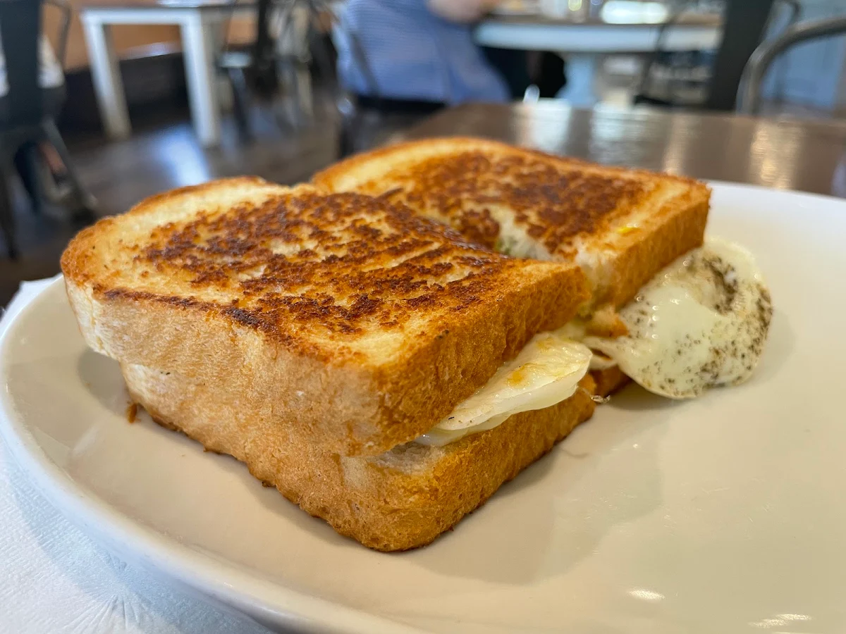 Pesto Egg Sandwich