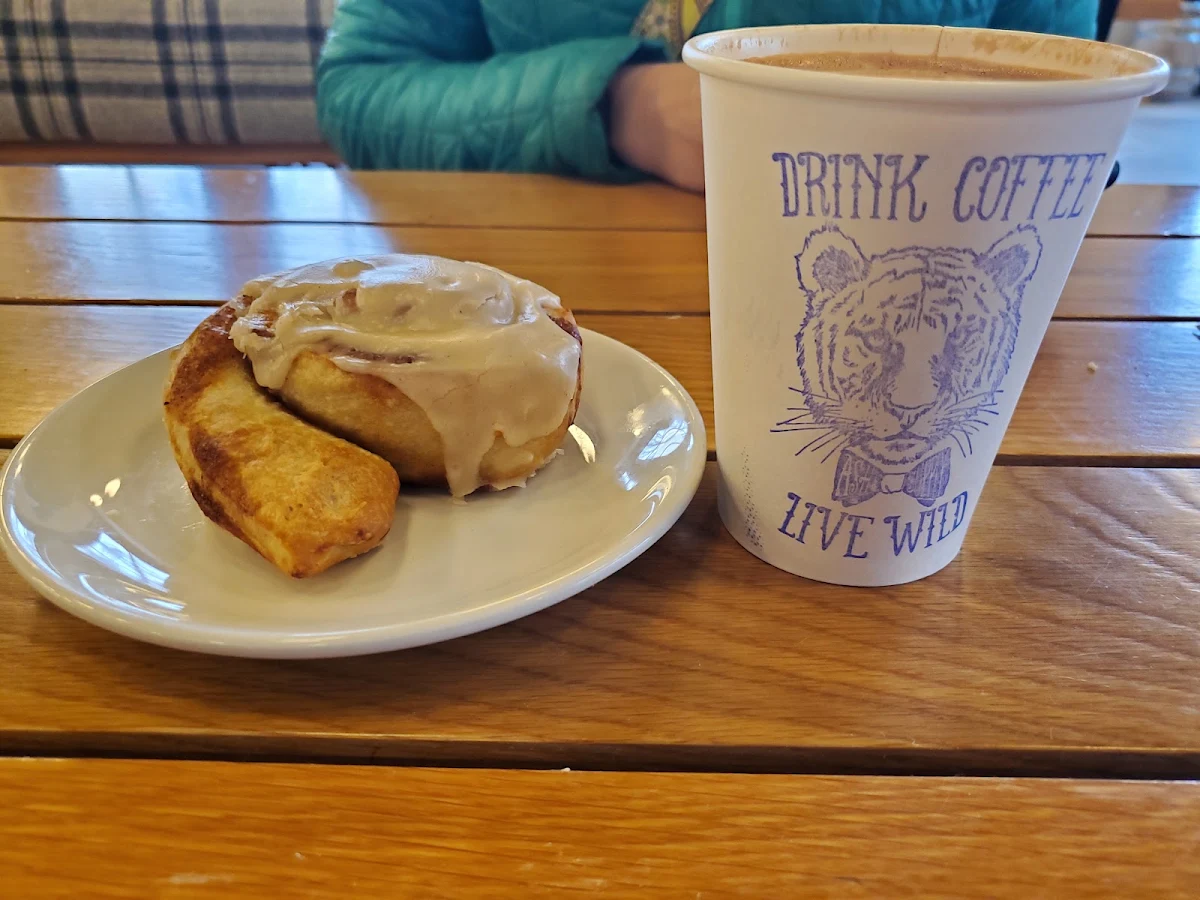 Vegan Cinnamon Roll