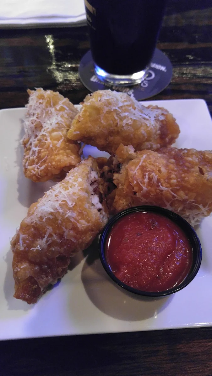 Chicken Parmesan Eggrolls