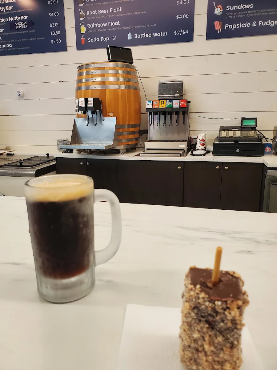 Root Beer Float and Nutty Bar Combo