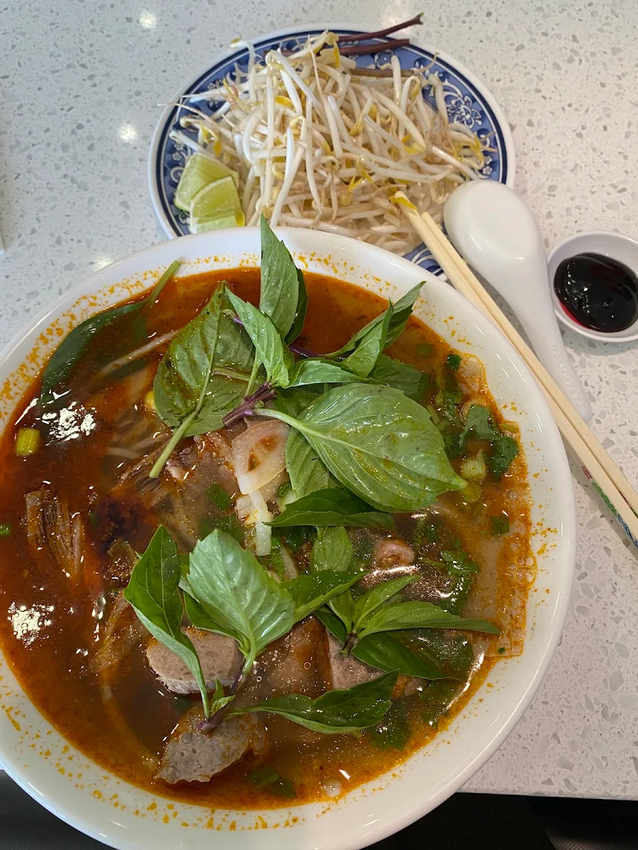 Spicy Hue Style Beef Soup, Viet Spice Deli