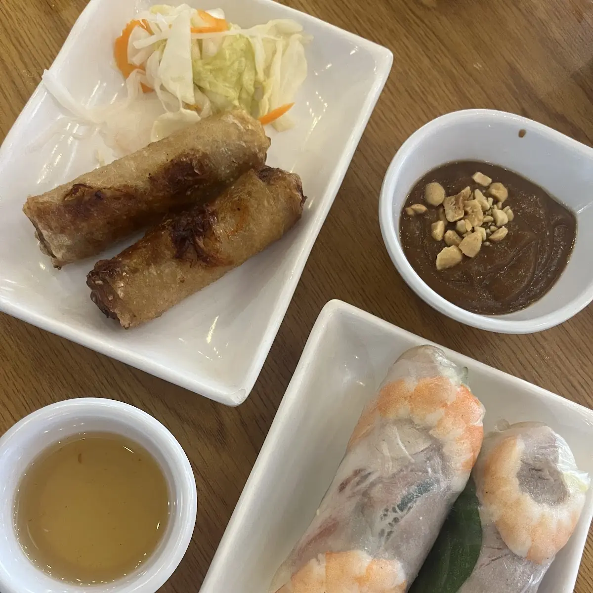 Goi Cuon Bi / Spring Roll with Shredded Pork Skin