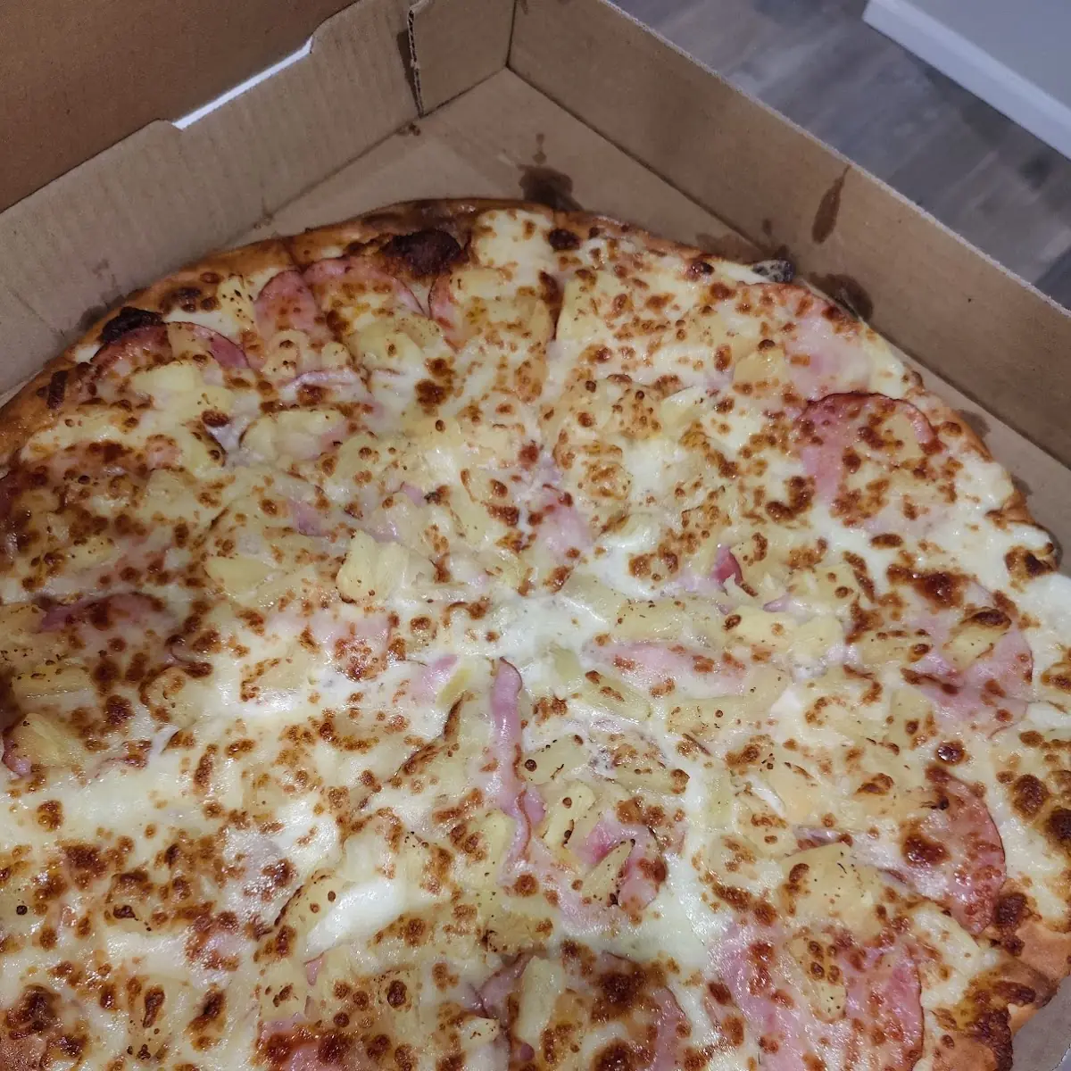Hawaiian Pizza