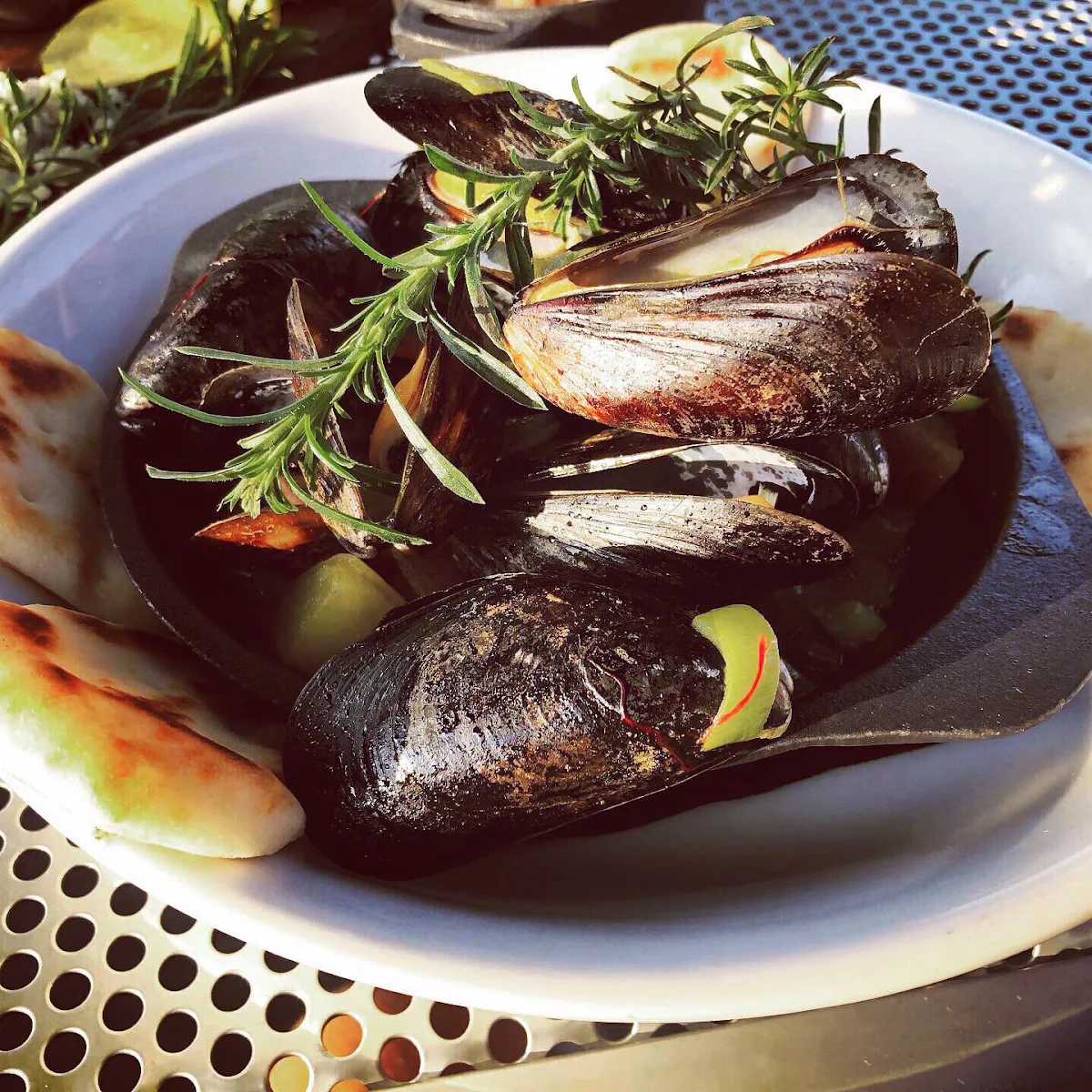 Highlights, Nineteen Restaurant & Patio