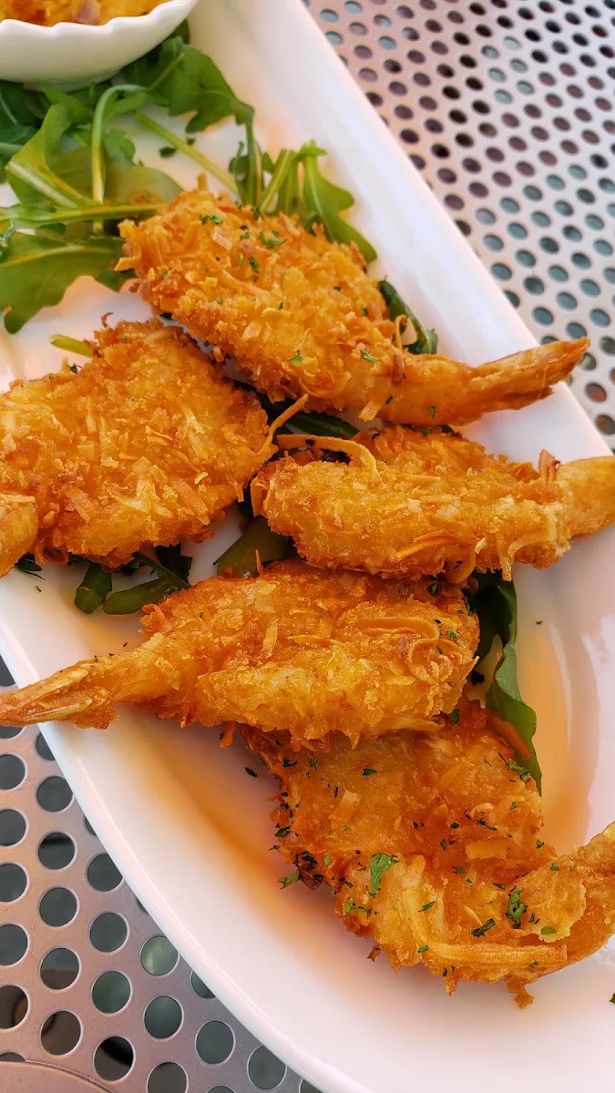 Highlights, Nineteen Restaurant & Patio