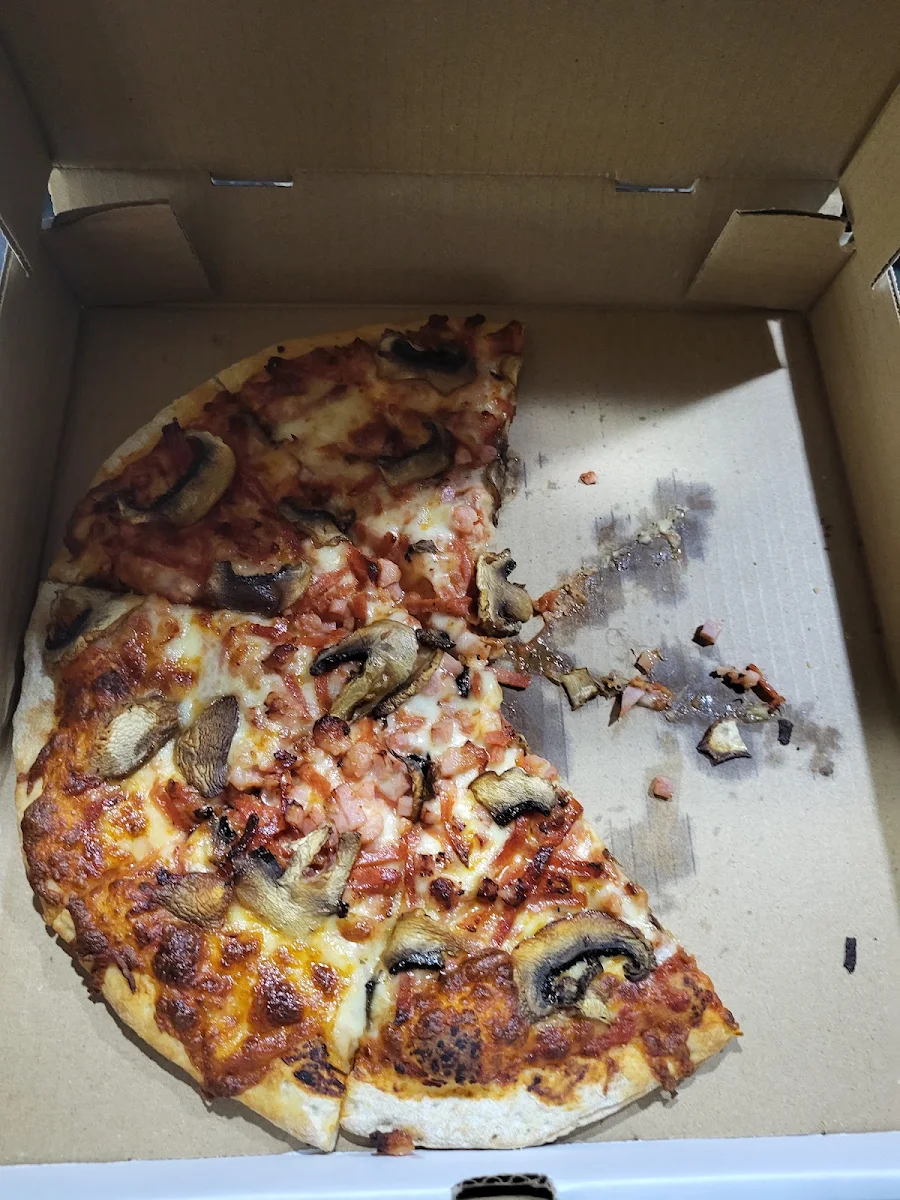 Pizza Canadian