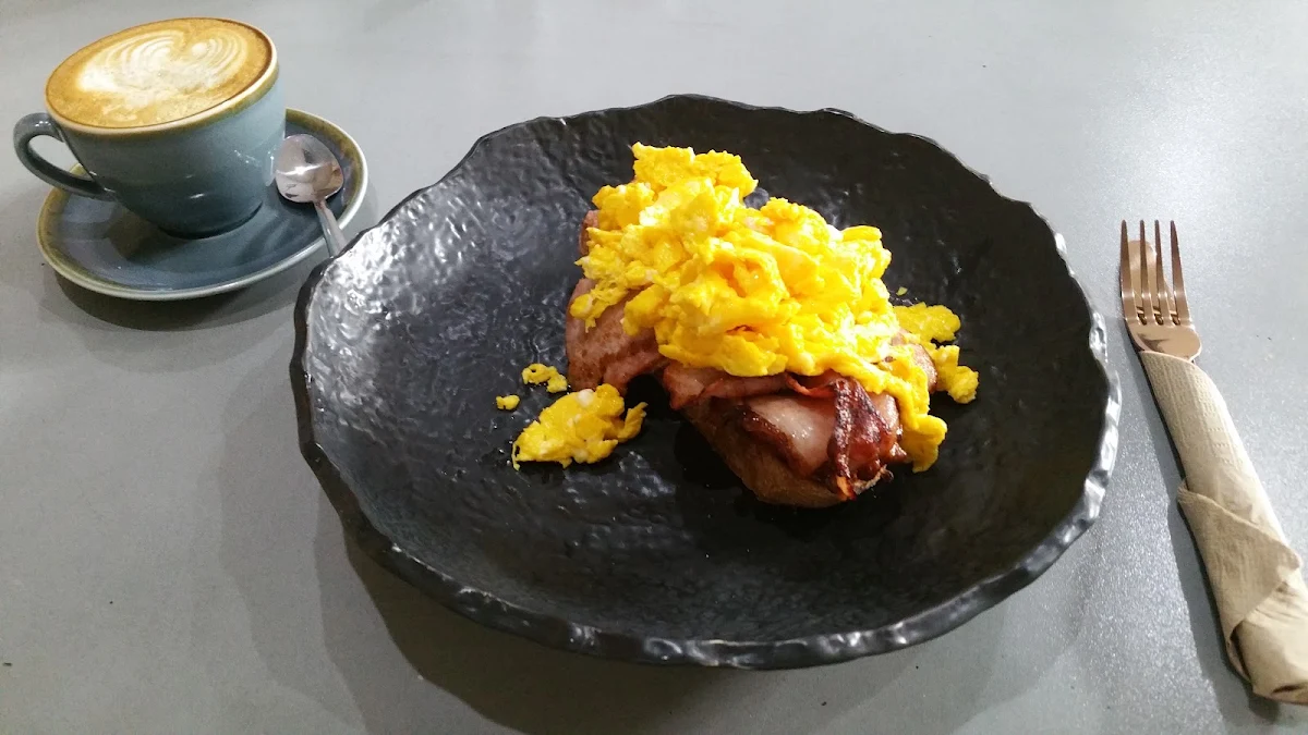 Highlights, Expresso Eatery