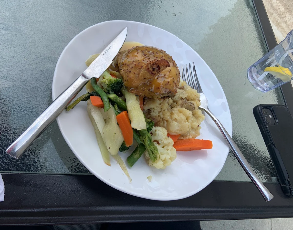 Supreme Chicken, Fiddleheads Bar and Grill