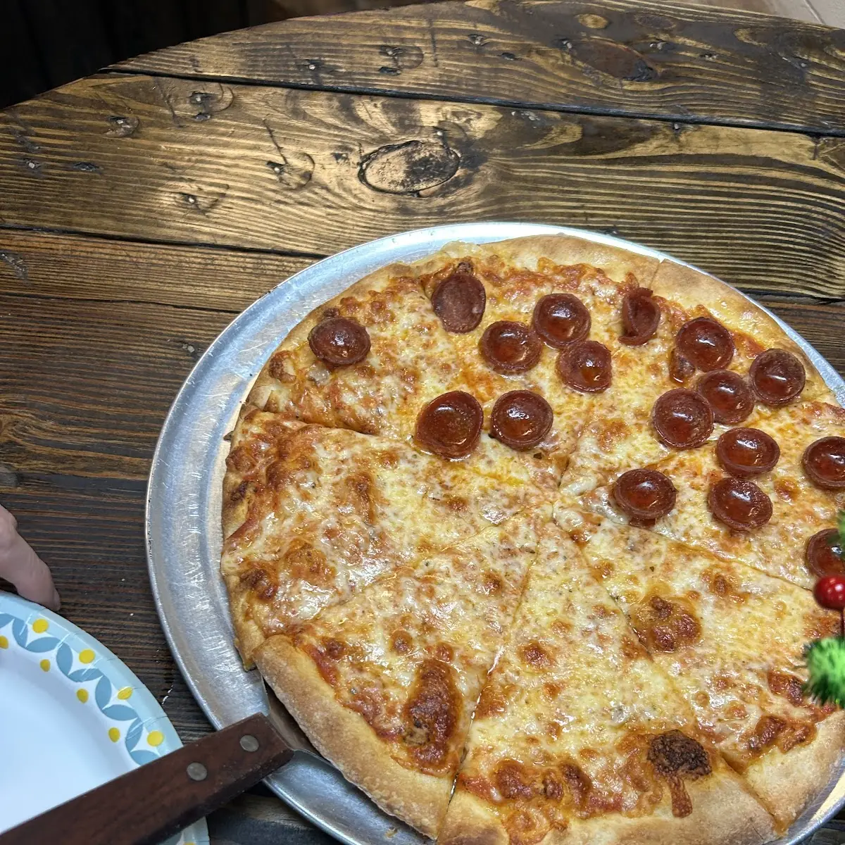 Cheese Pizza Pepperoni Pizza