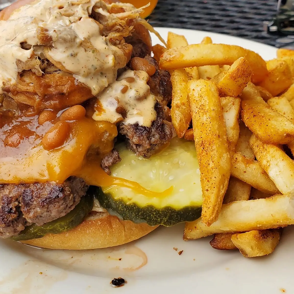 Puckett's Mojo Burger
