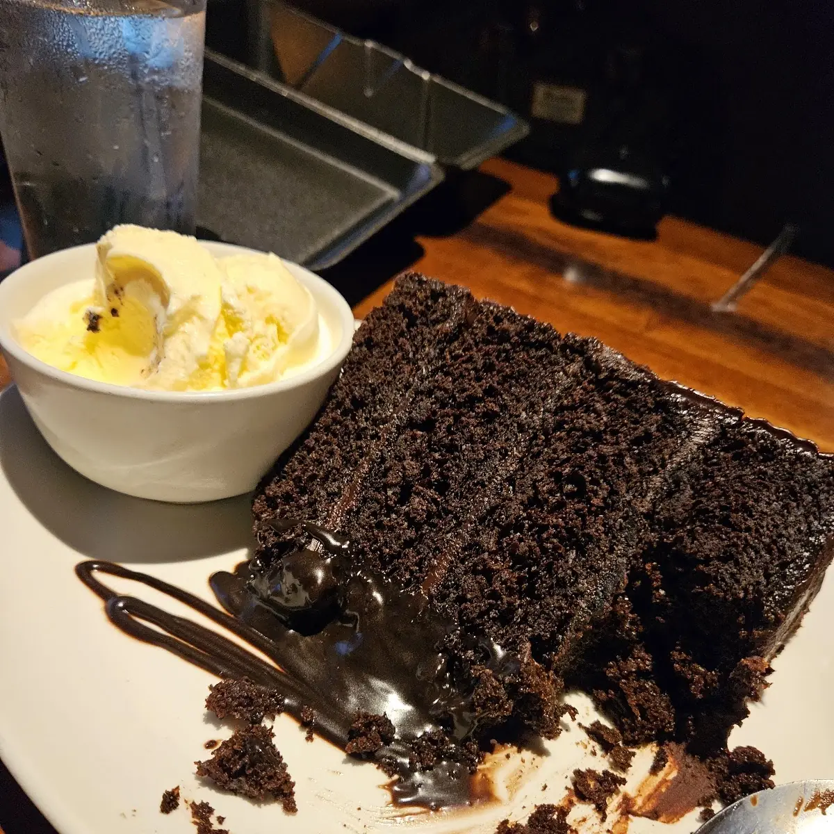 4 Layer Chocolate Ganache Cake