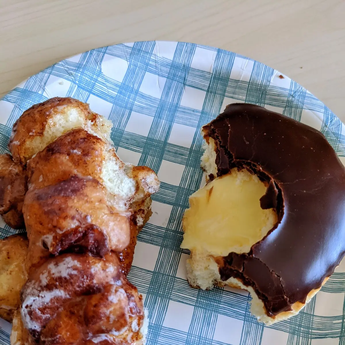 Custard Donut