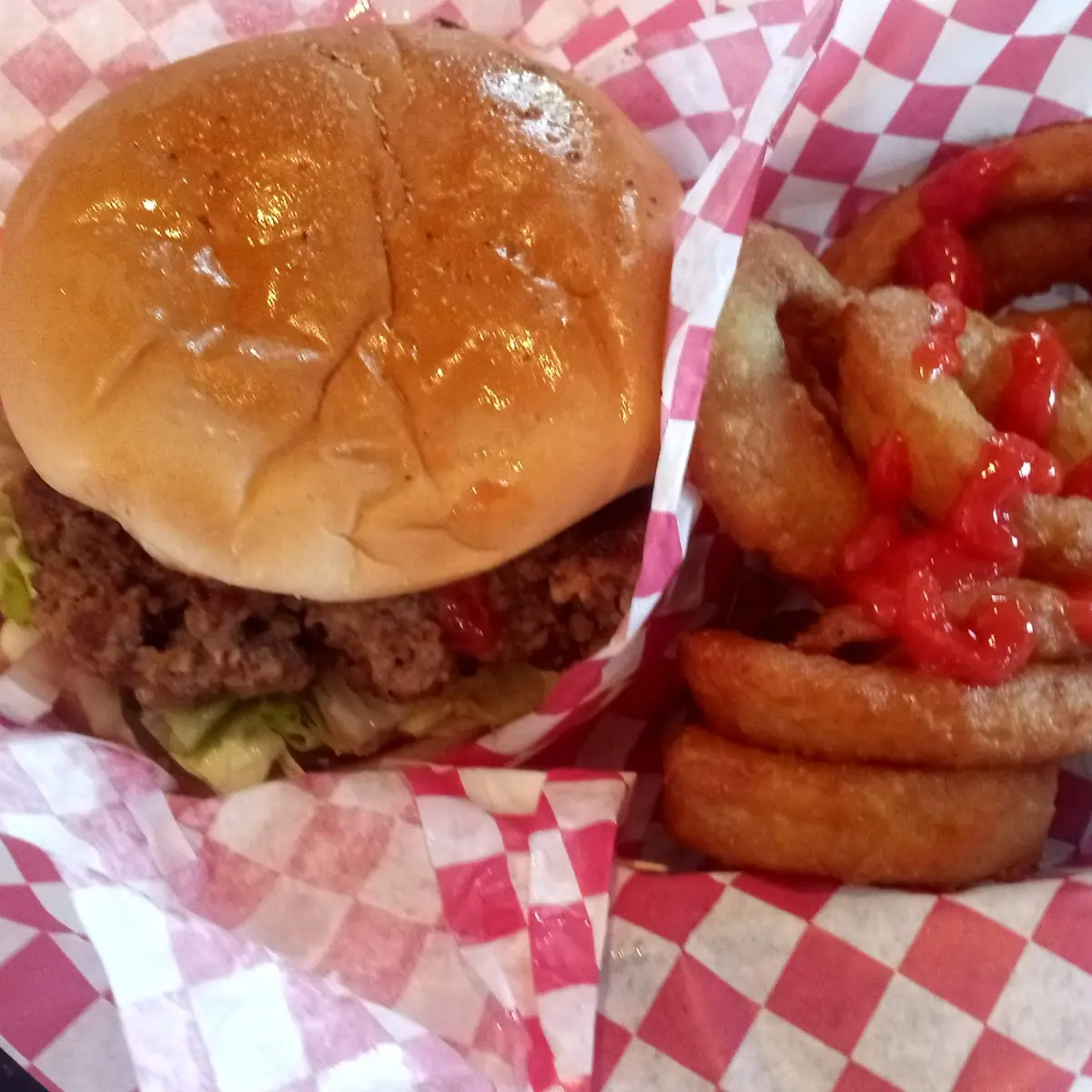 ms Willie Burger with Cheese and Onion Rings