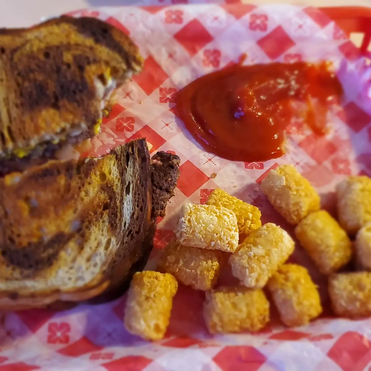 Patty Melt with Tots
