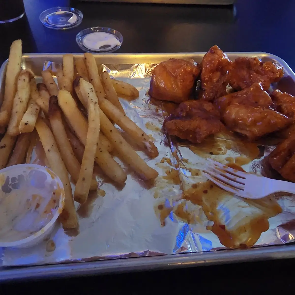 Boneless Wings and Fries