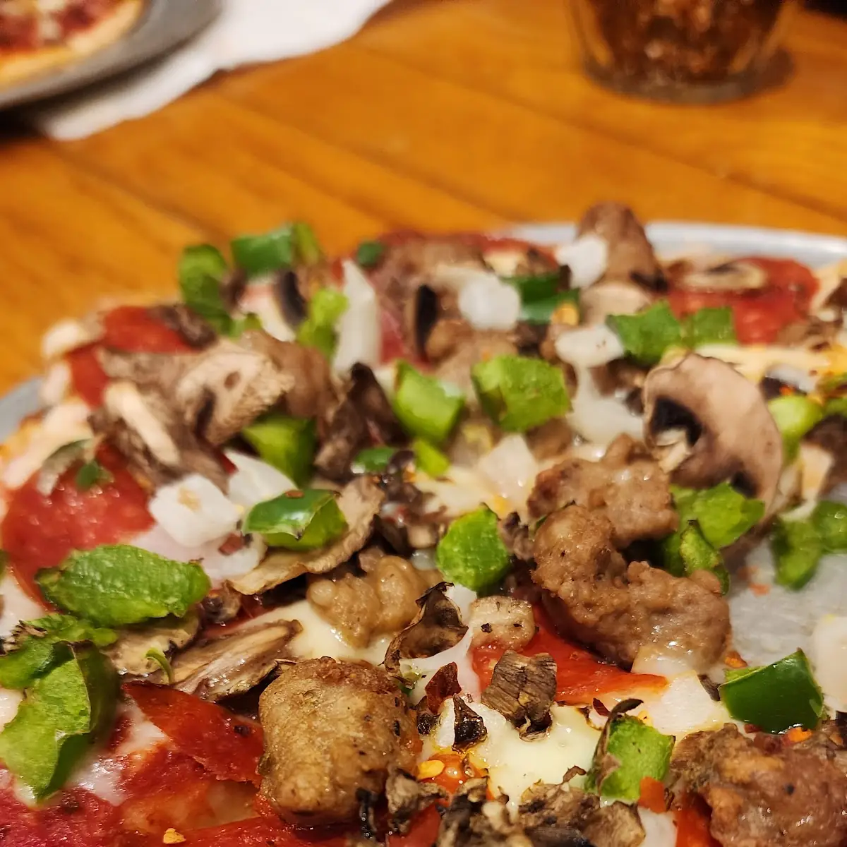 Thin Crust Deluxe Pizza