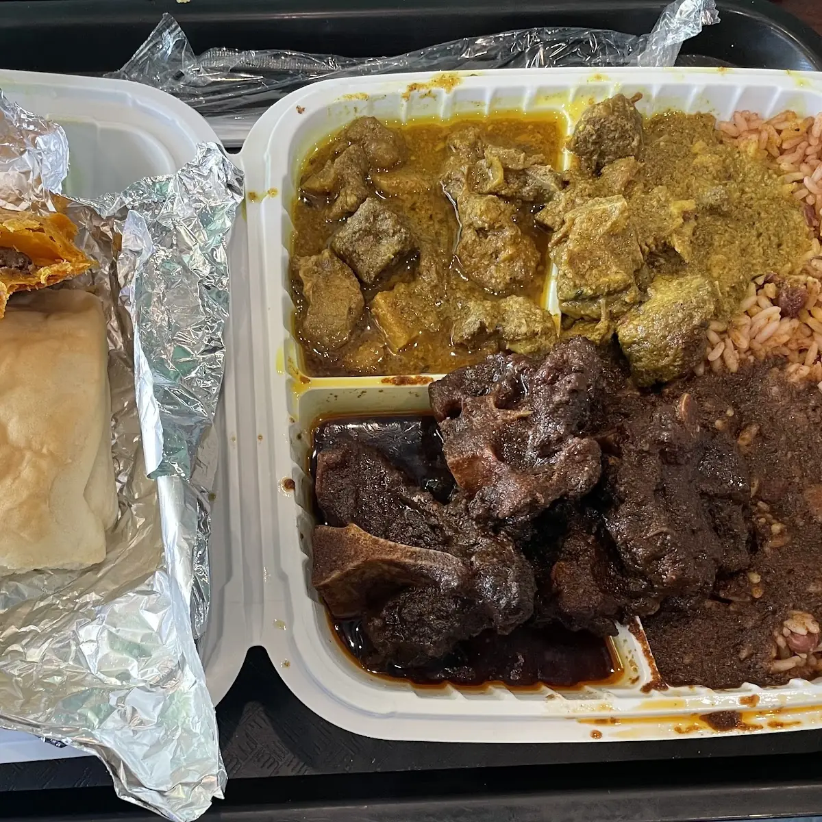 Oxtail and Goat Combo with Coco Bread