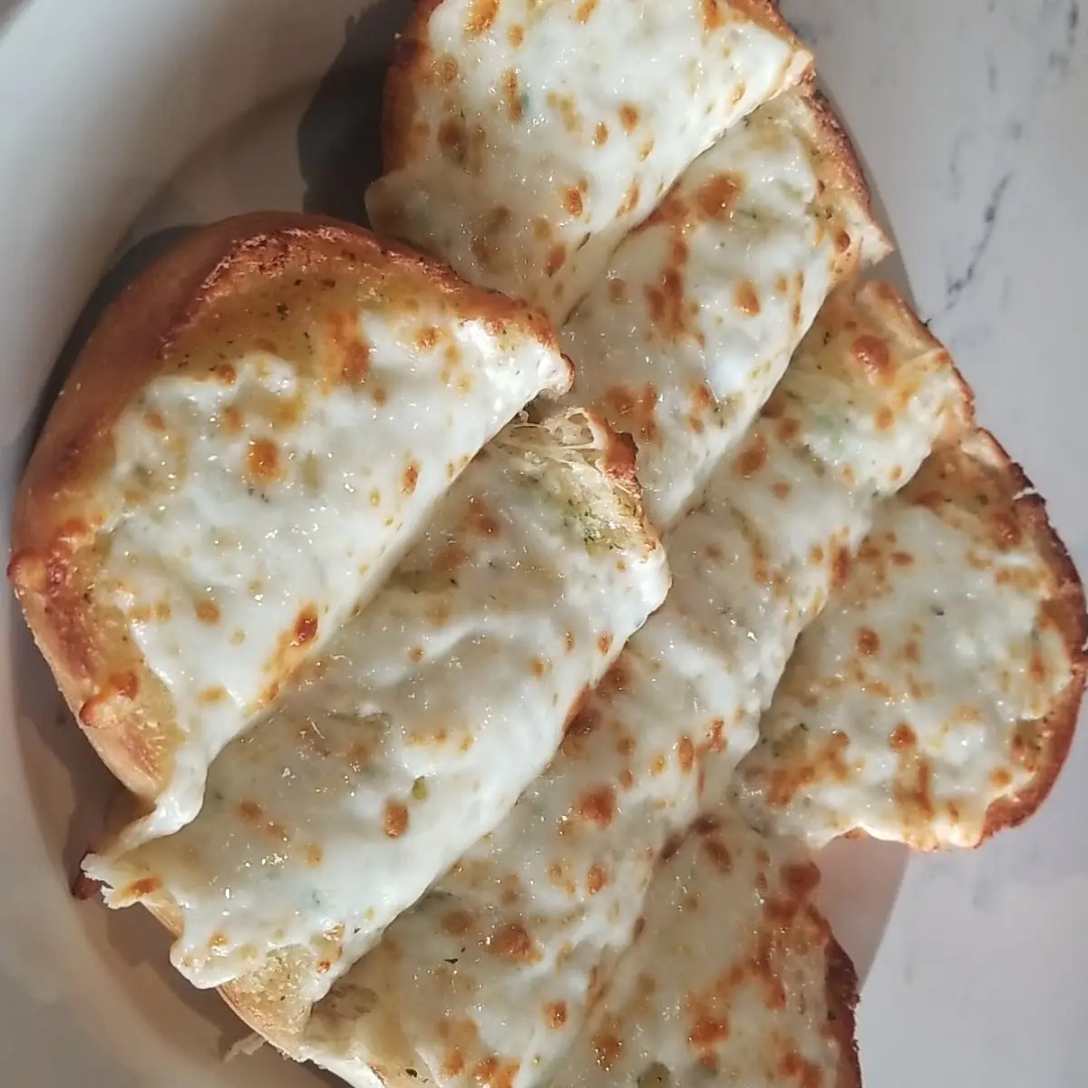Garlic Cheesy Bread