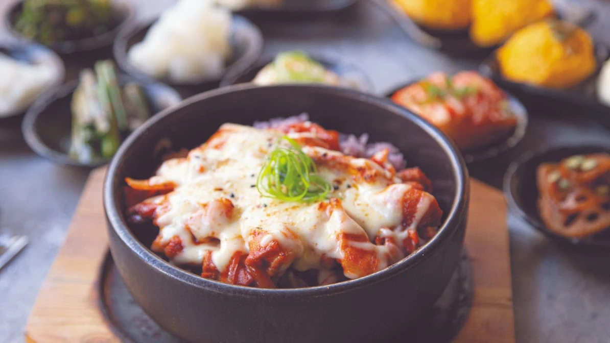 Highlights, Seoul Kitchen Fountain Gate