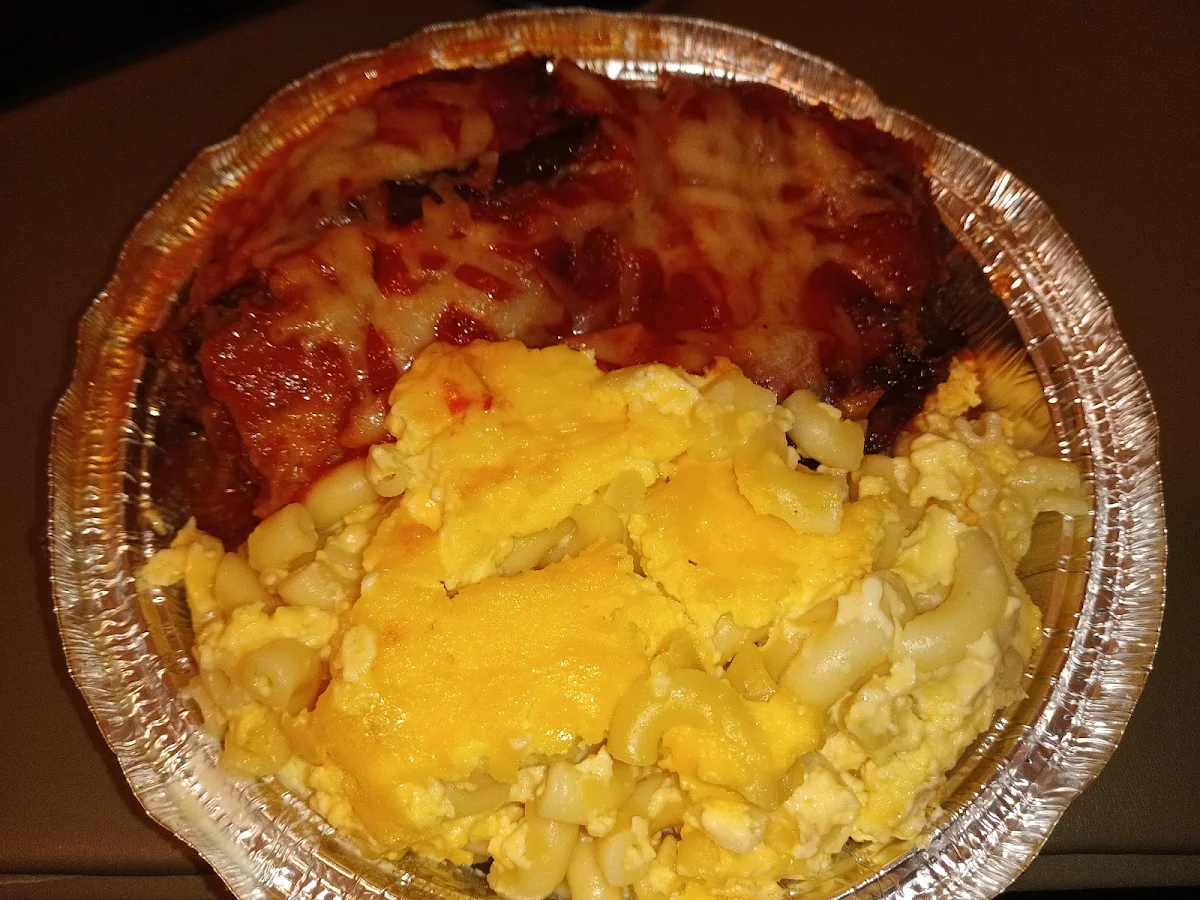 Mac N Cheese w Eggplant Parm
