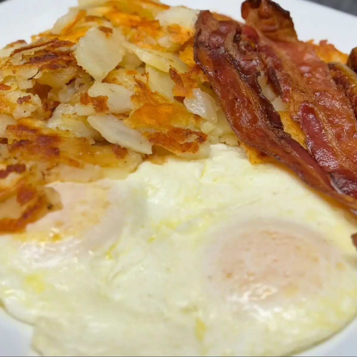 2 Eggs & Bacon