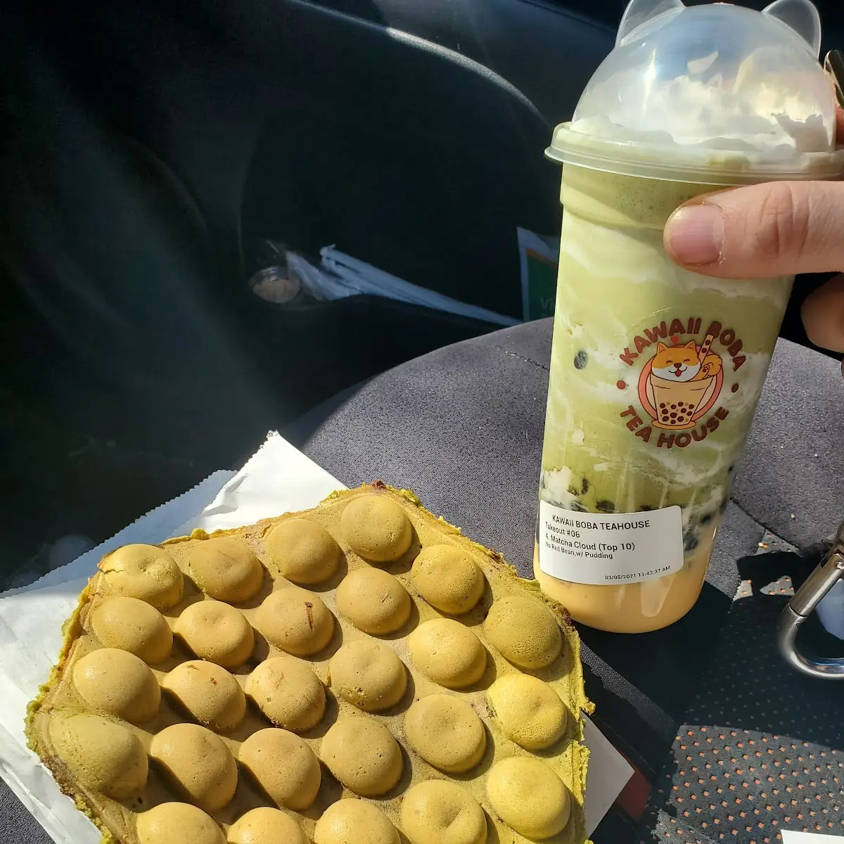 Matcha Cloud Smoothie and Matcha Chocolate Chip Bubble Waffle