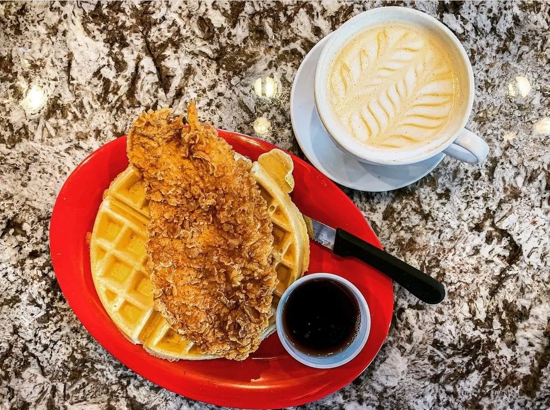Spoons' Chicken & Waffles
