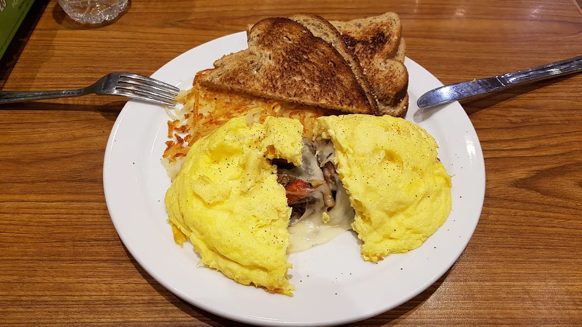 Philly Cheesesteak Omelette