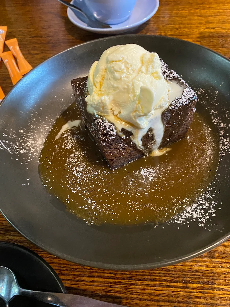 Sticky Date Pudding