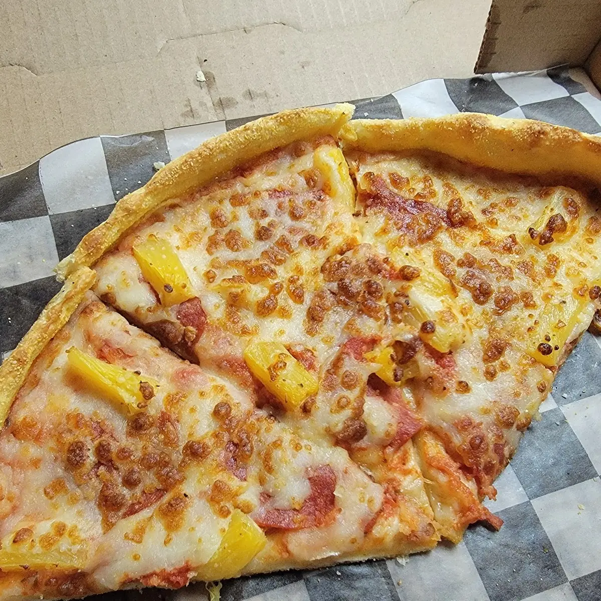 Hawaiian Pizza