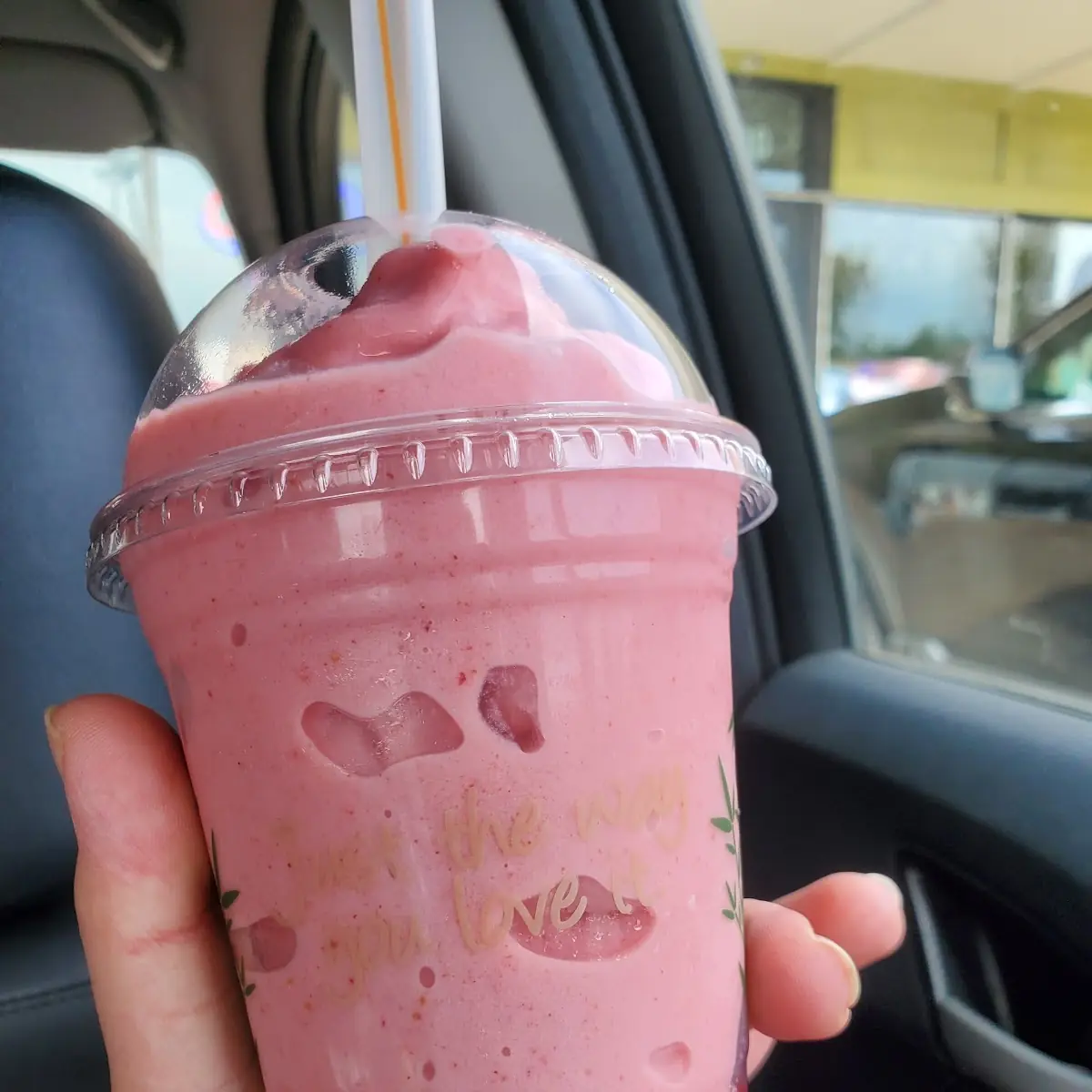Strawberry Smoothie with Strawberry Boba