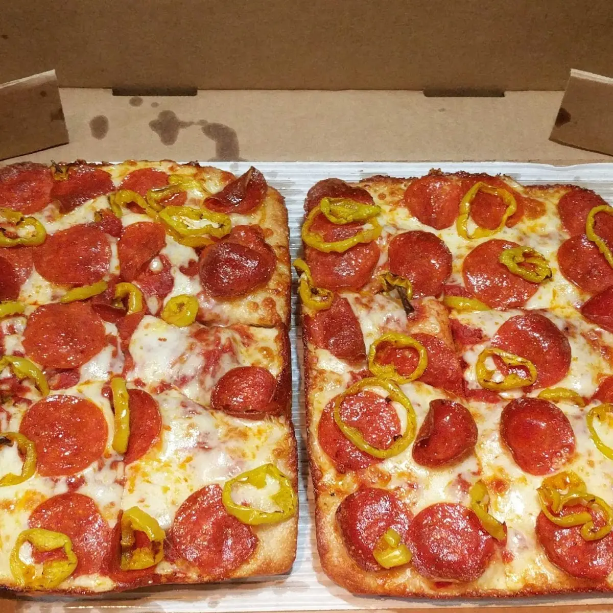 Pepperoni and Mild Pepper Square Pizza