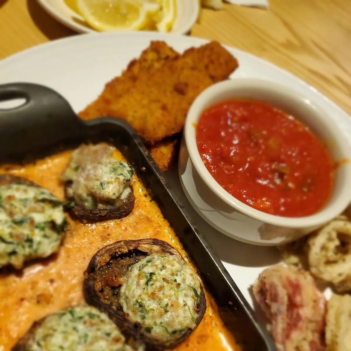 New Bread and Dipping Sauce Trio