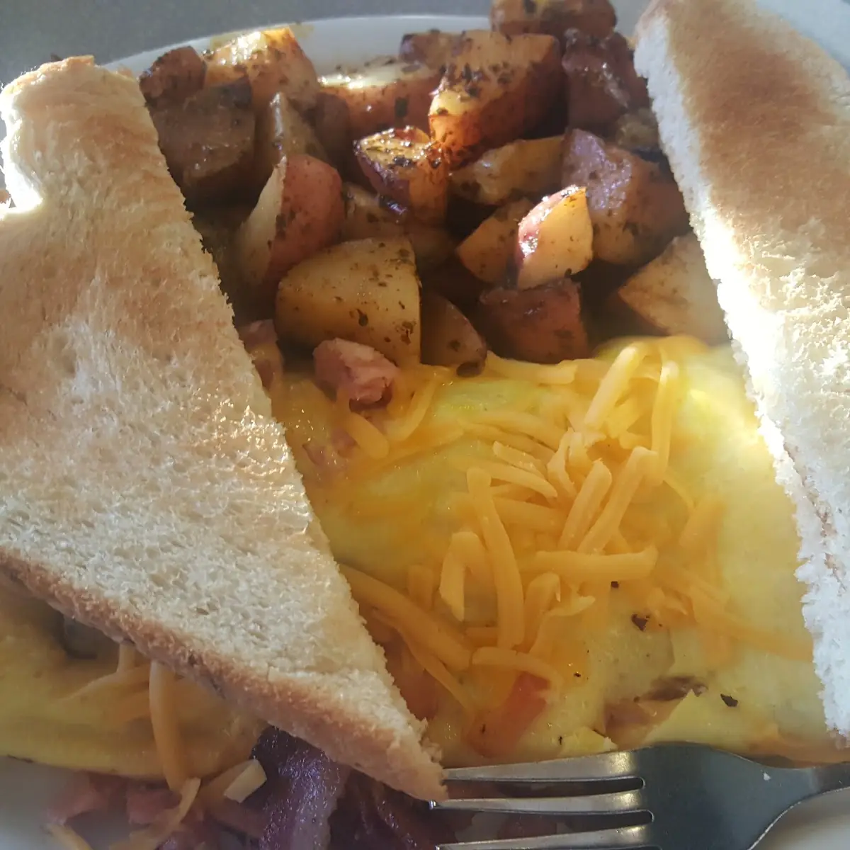 Eggs Hash Browns Toast